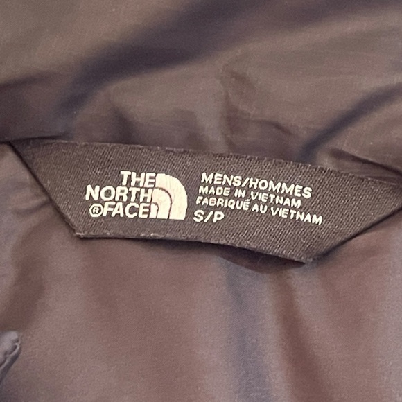 NORTH FACE Men's Vest - Picture 10 of 10